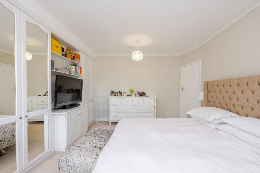 Images for Derwent Drive, Purley