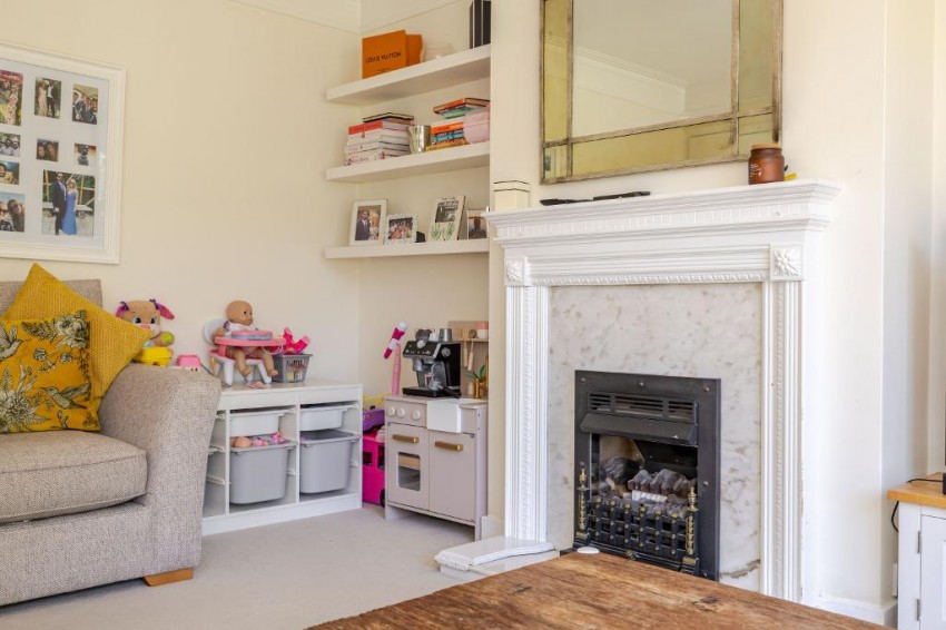 Images for Derwent Drive, Purley