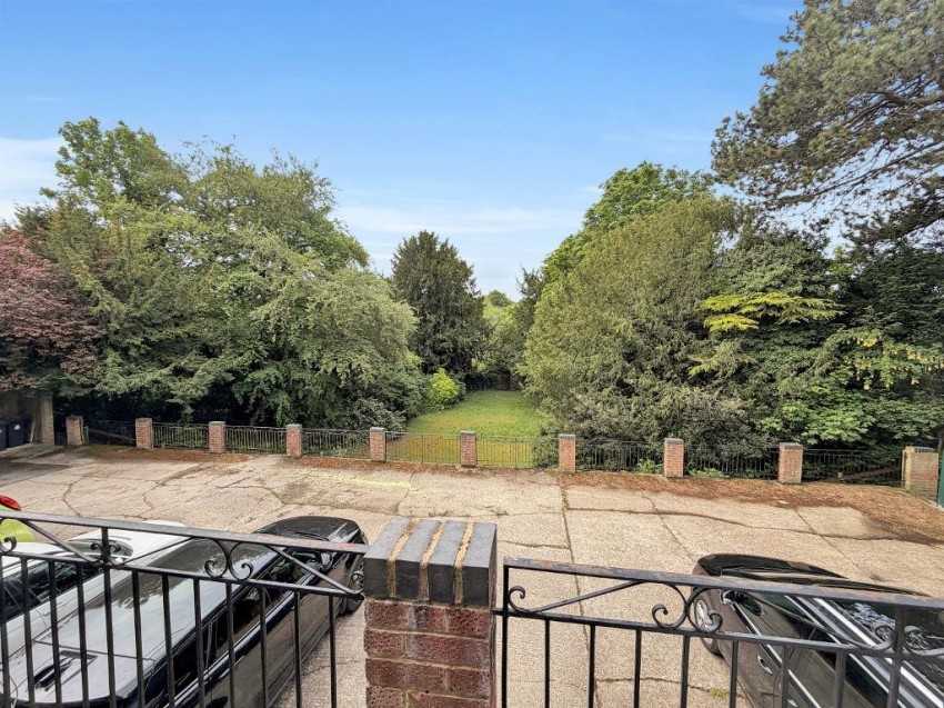 Images for Sanderstead Road, Sanderstead