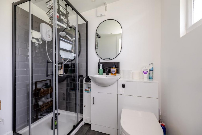 Images for Verdayne Gardens, Warlingham