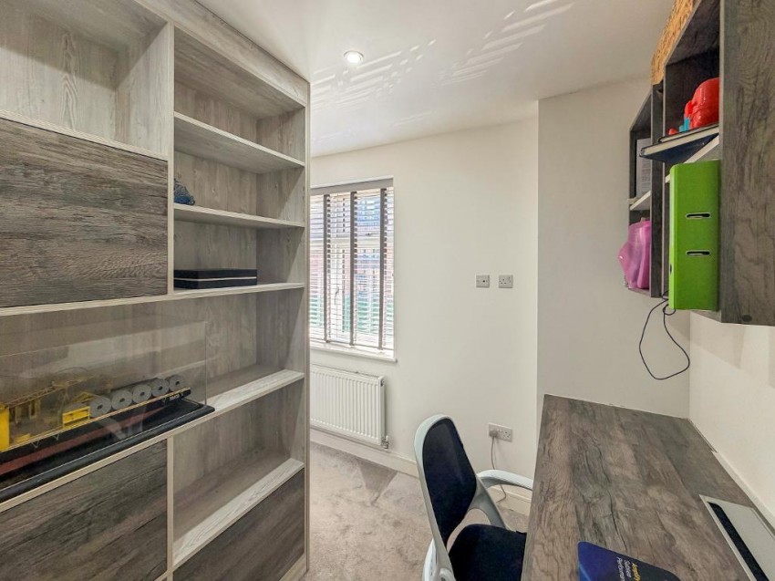 Images for Harewood Road, South Croydon