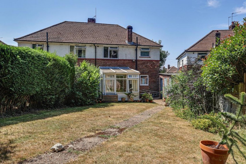 Images for Harewood Gardens, Sanderstead