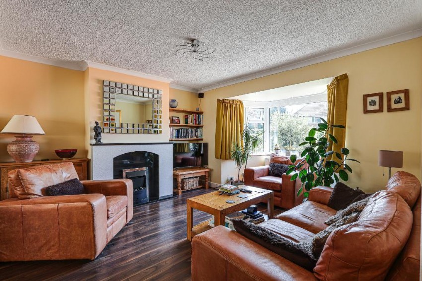 Images for Harewood Gardens, Sanderstead