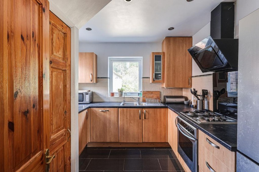 Images for Harewood Gardens, Sanderstead