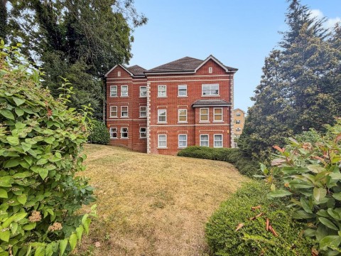 View Full Details for Ward Close, South Croydon
