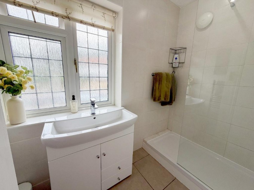Images for Manor Way, South Croydon