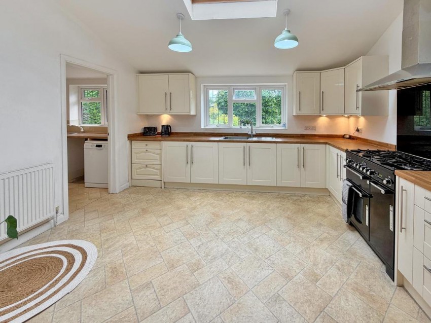 Images for Manor Way, South Croydon
