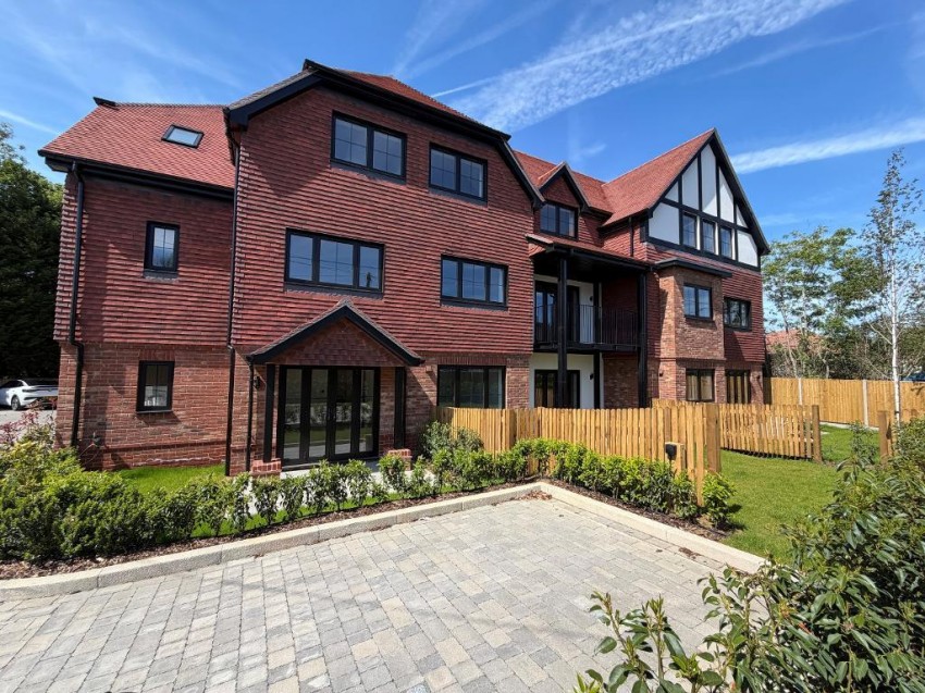 Images for Limpsfield Road, Warlingham